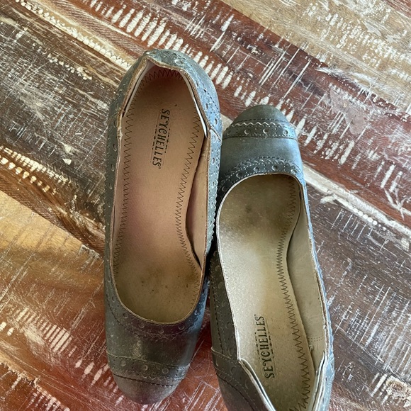 DARK GREEN VINTAGE LEATHER SEYCHELLES HEELS SIZE 8 - Picture 6 of 7